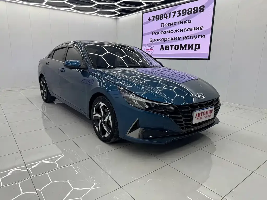 Hyundai Elantra — фото 7