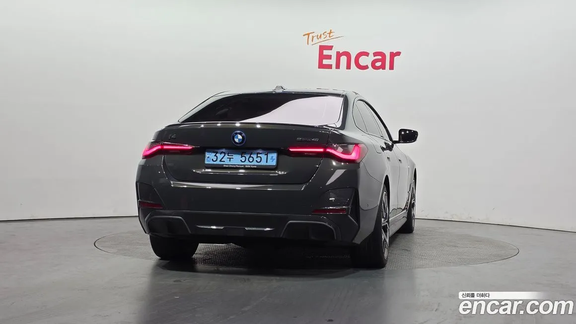 BMW i4 2022 из KR, фото 5
