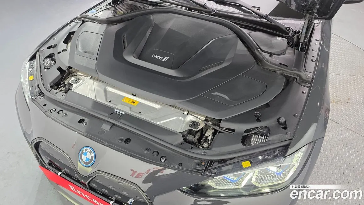 BMW i4 2022 из KR, фото 8