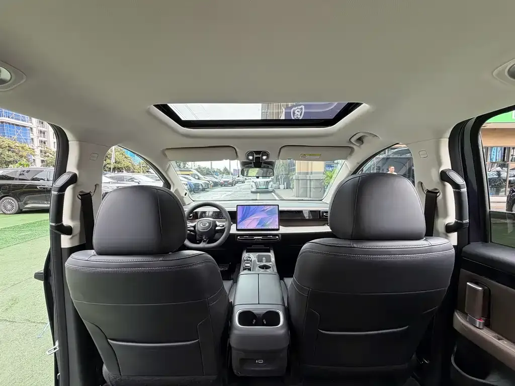 GAC Motor E8 Hybrid 2024 из CN, фото 9