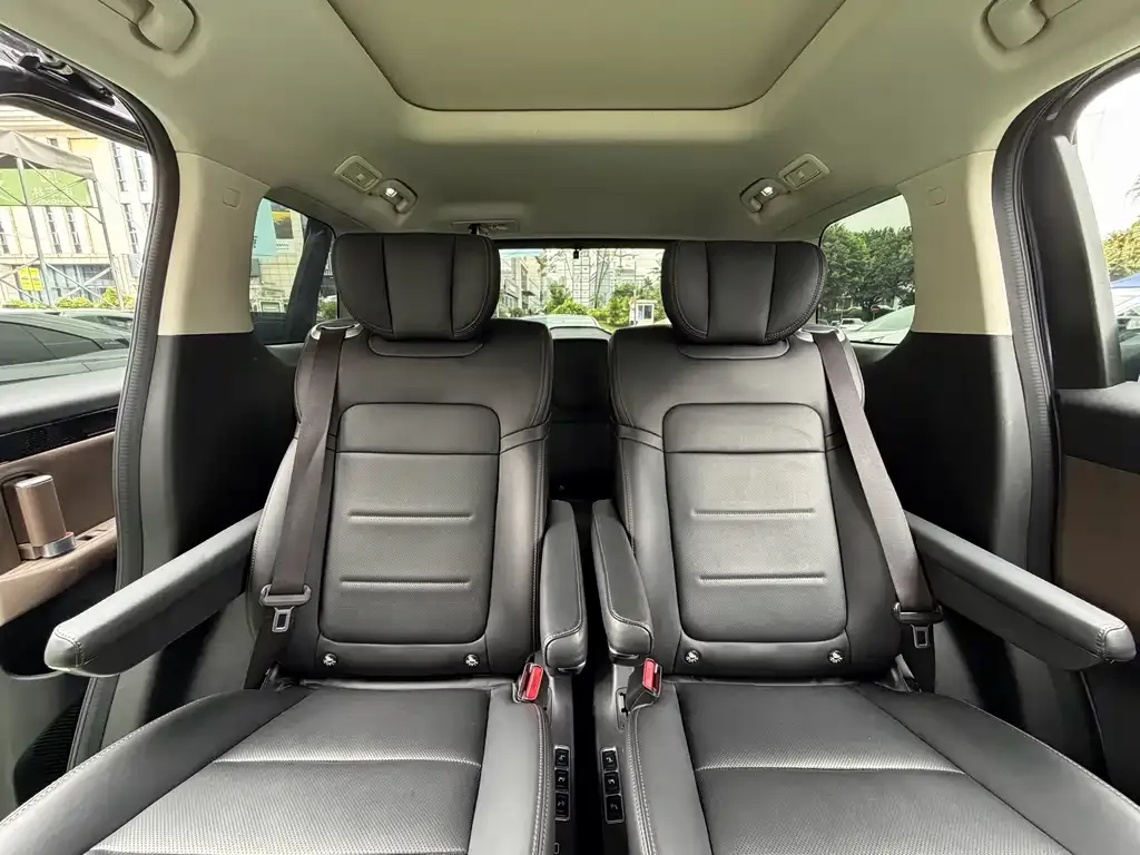 GAC Motor E8 Hybrid 2024 из CN, фото 2