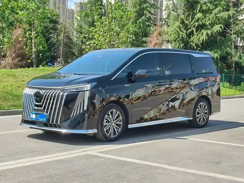 GAC Motor Trumpchi M8 — фото 1