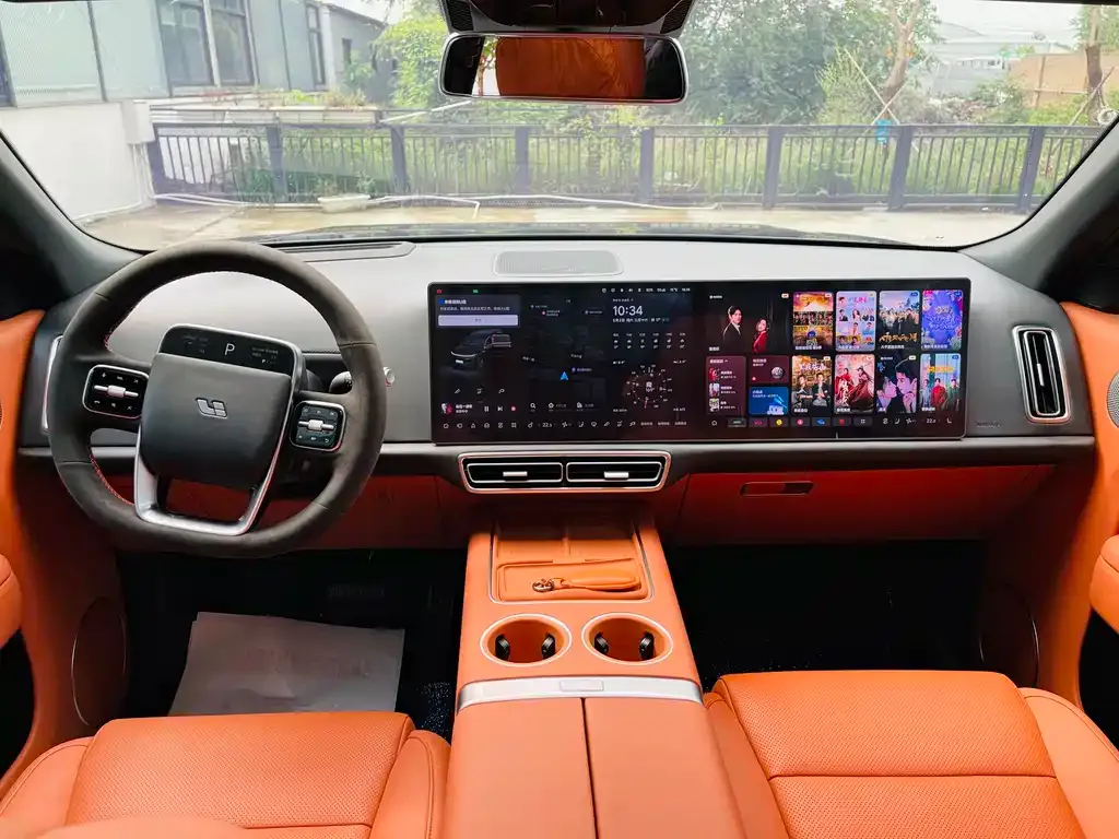 Li Auto L9 — фото 3