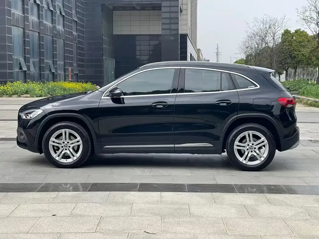 Mercedes-Benz GLA — фото 4
