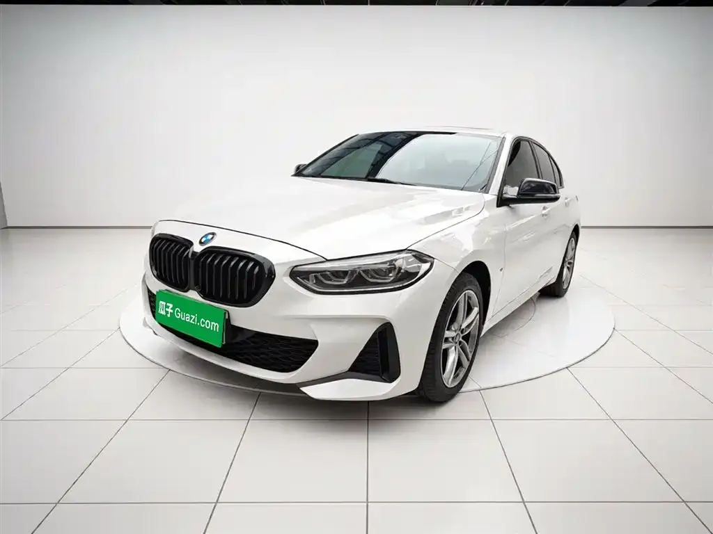 BMW 1 Series — фото 1