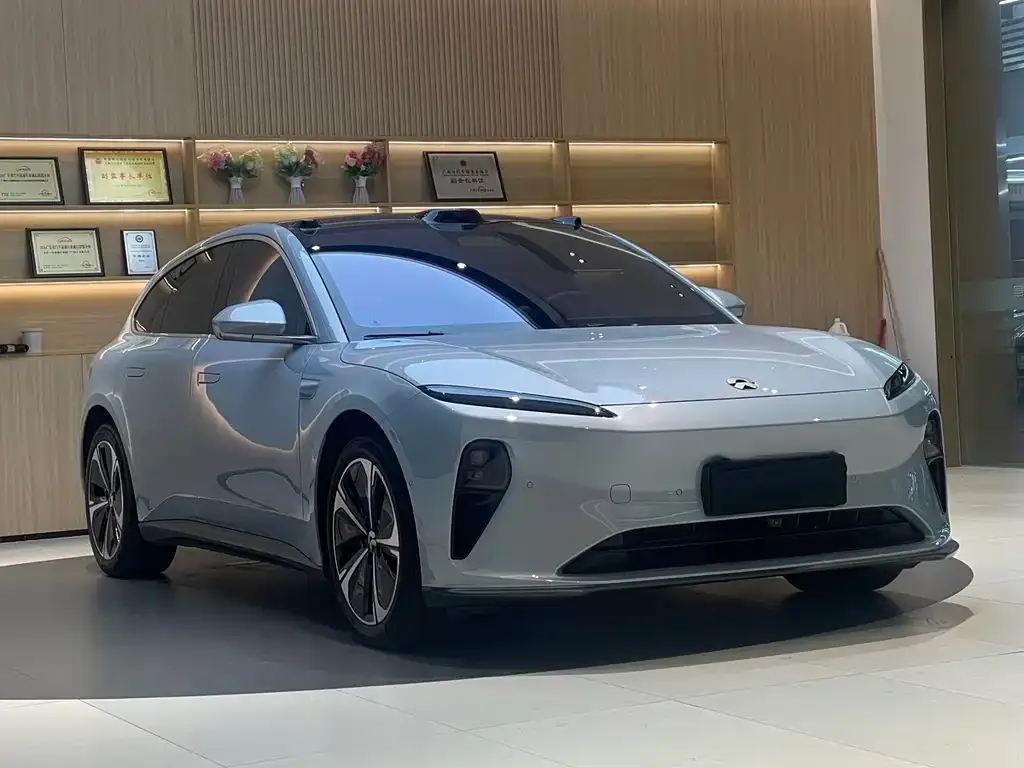 NIO ET5T — фото 10
