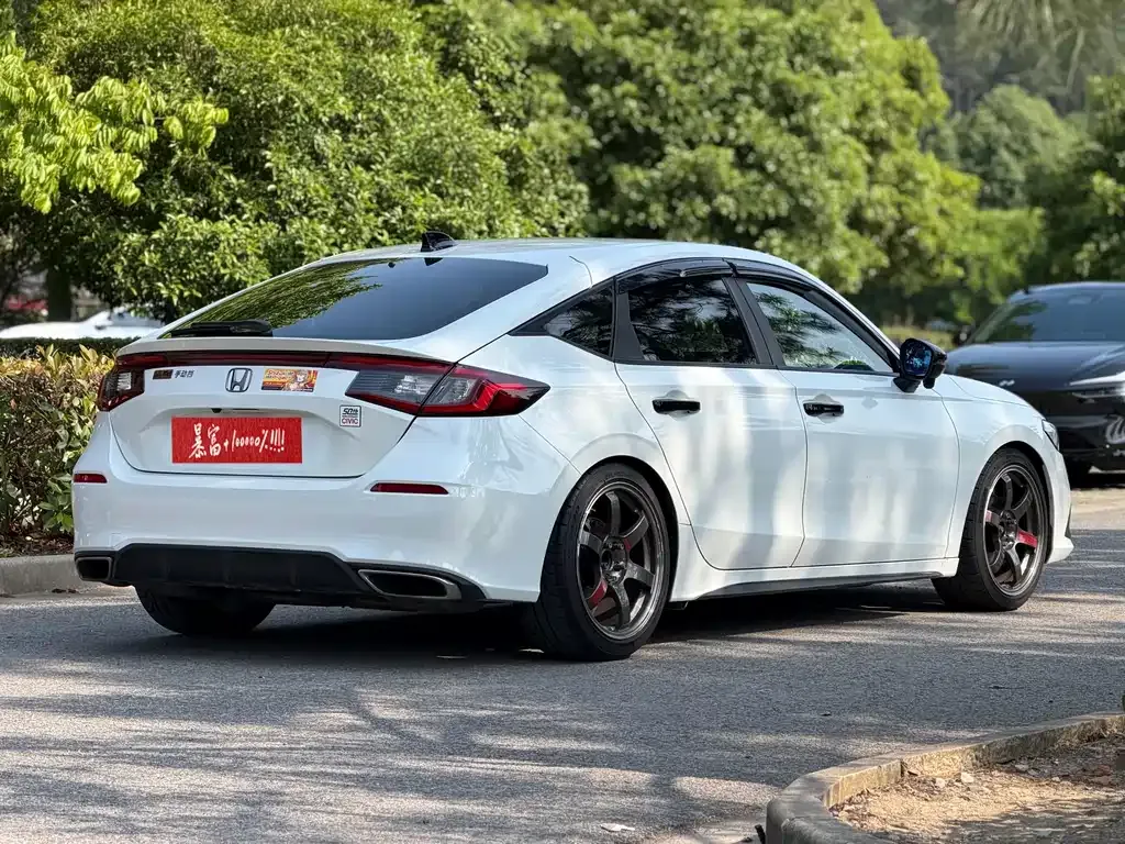 Honda Civic — фото 9