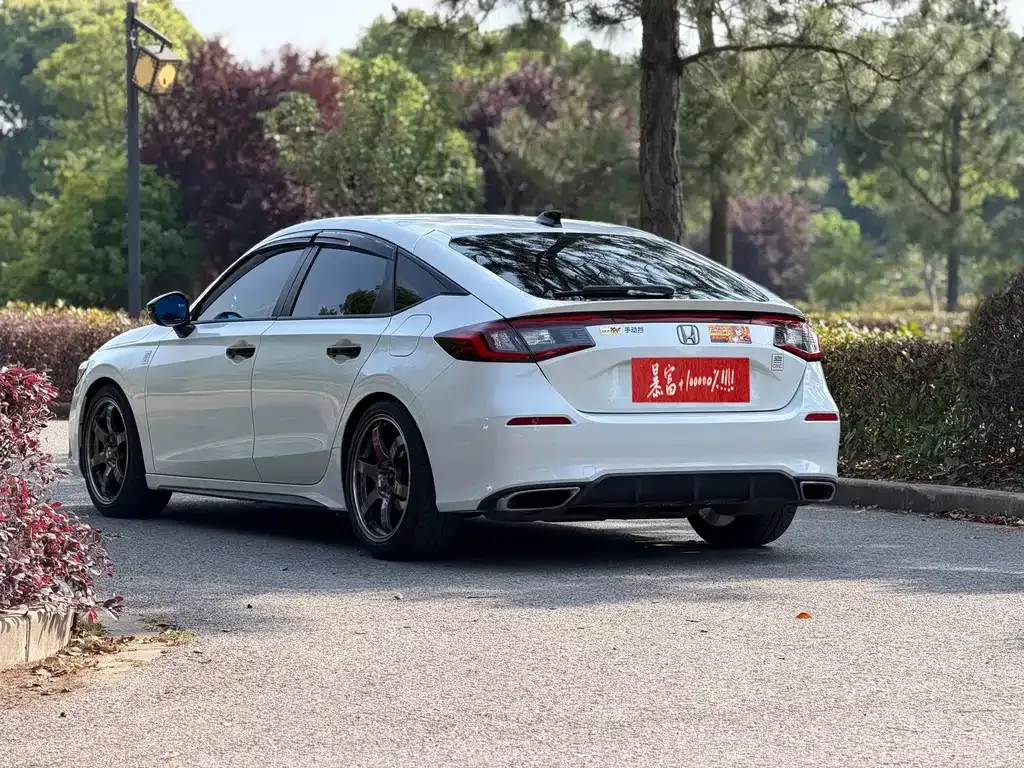Honda Civic — фото 10