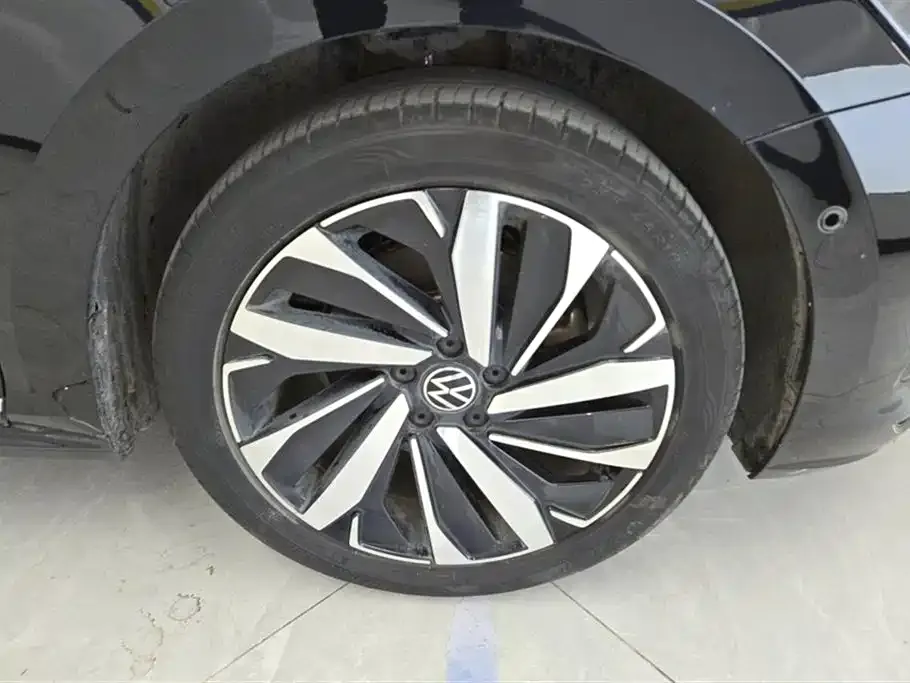 Volkswagen Passat — фото 3