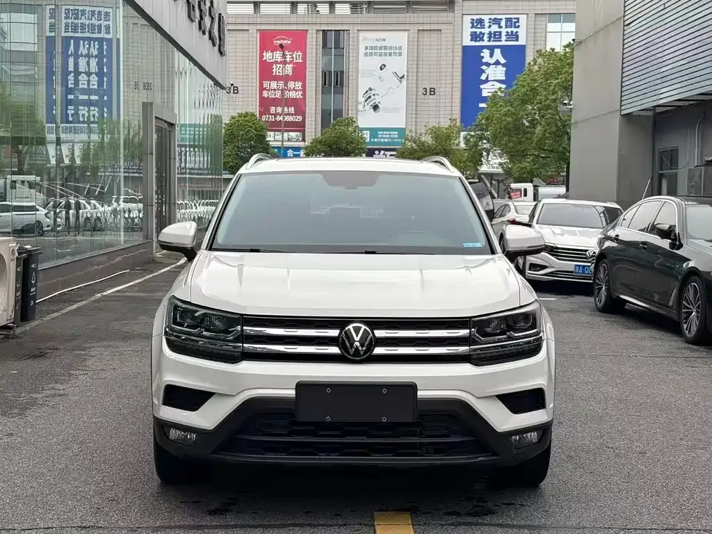 Volkswagen Tharu 2022 из CN, фото 7