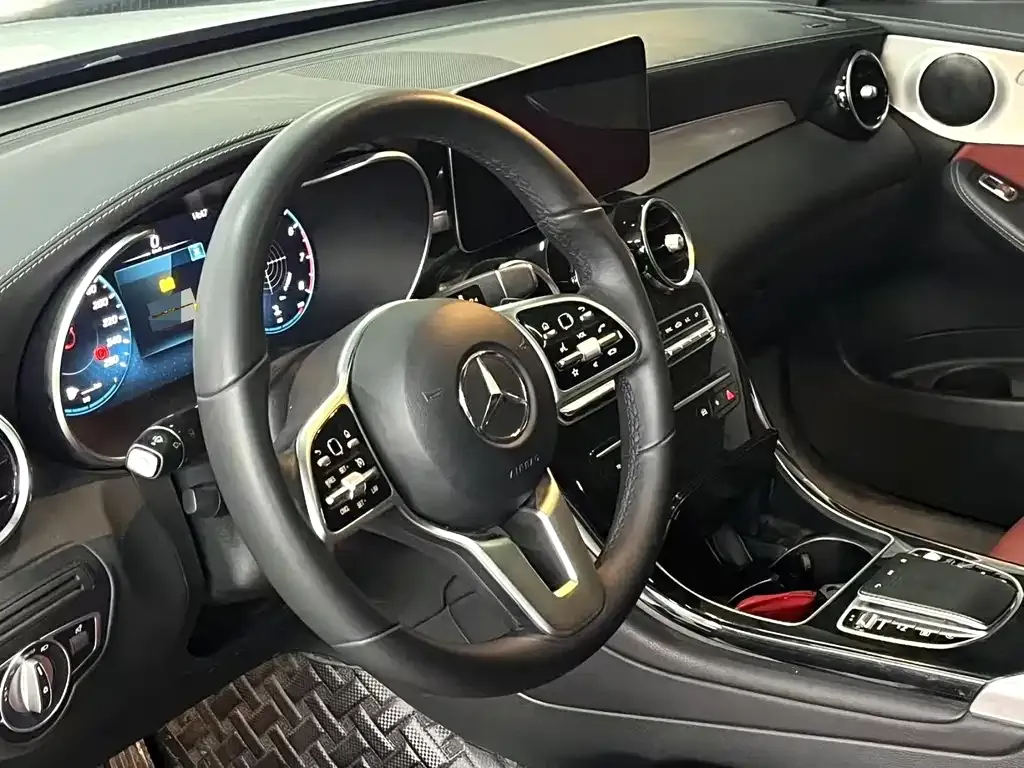 Mercedes-Benz GLC — фото 6