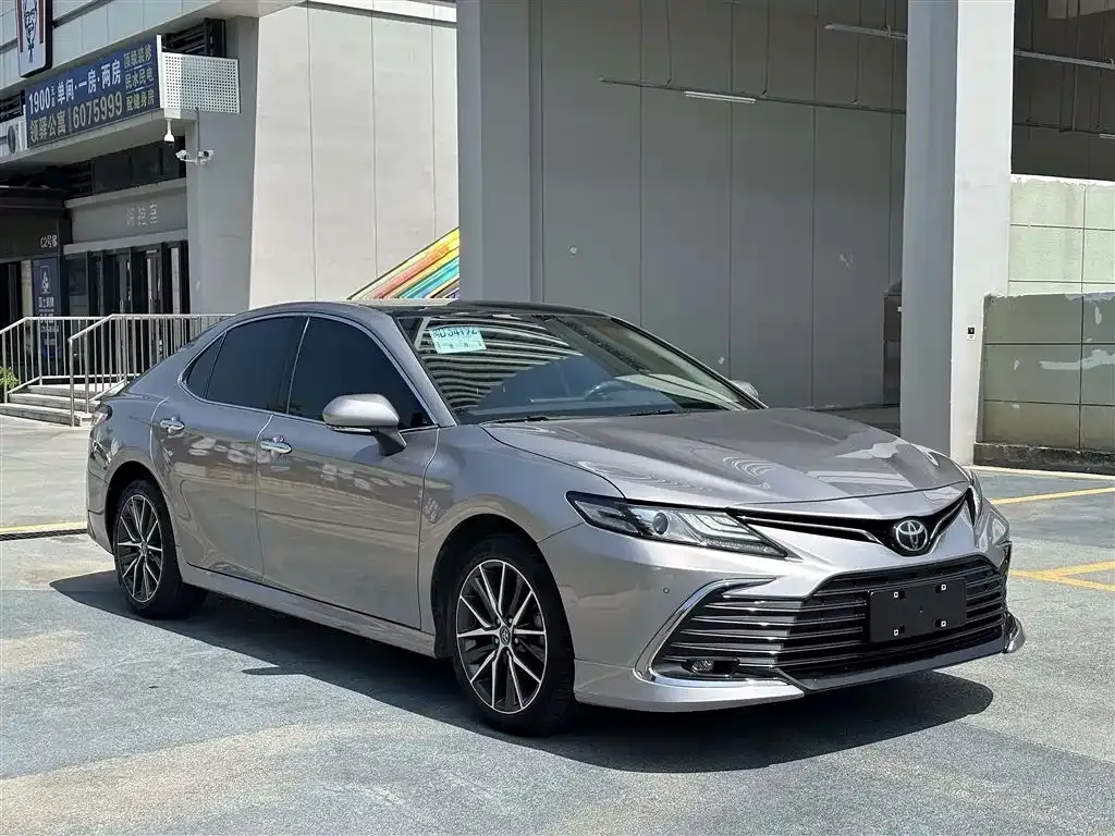 Toyota Camry 2023 из CN, фото 10