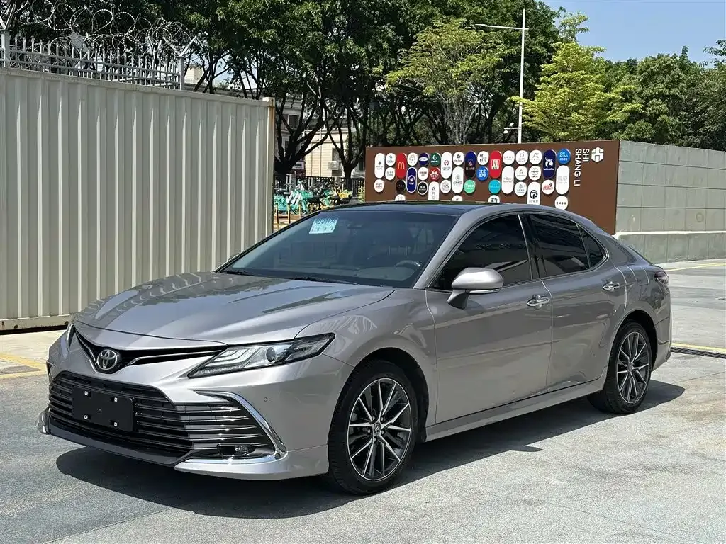 Toyota Camry 2023 из CN, фото 8