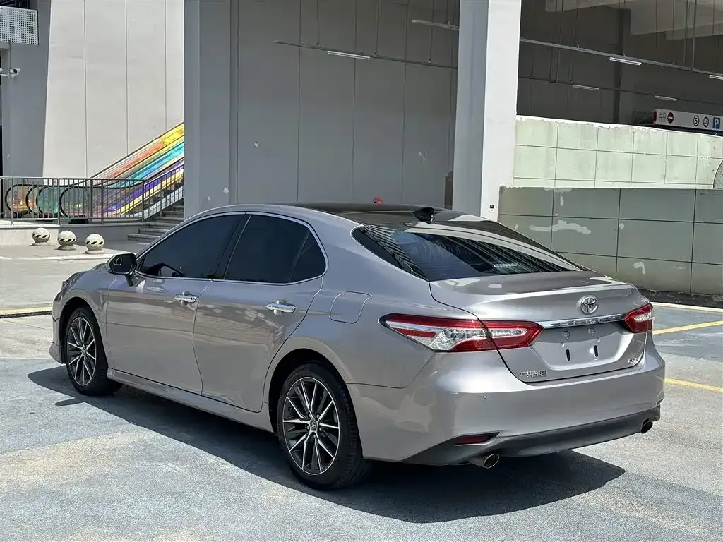 Toyota Camry 2023 из CN, фото 7