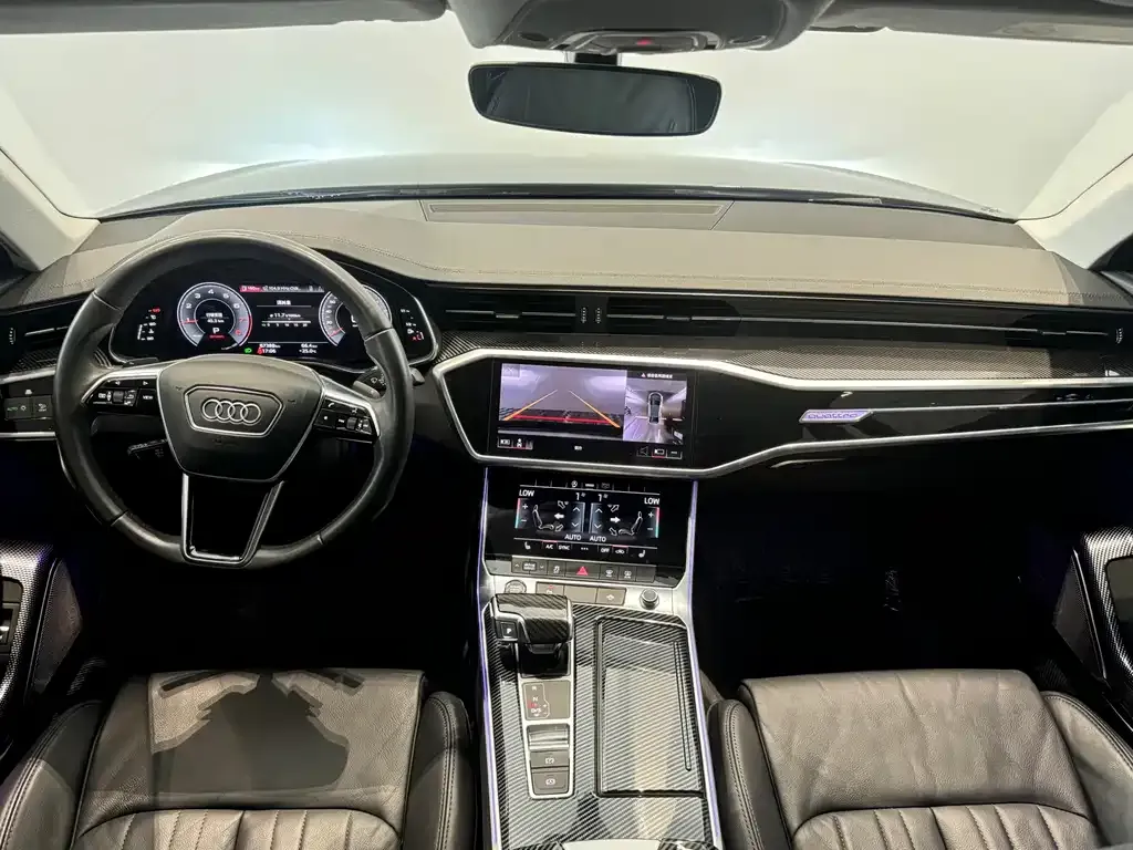 Audi A6L — фото 8