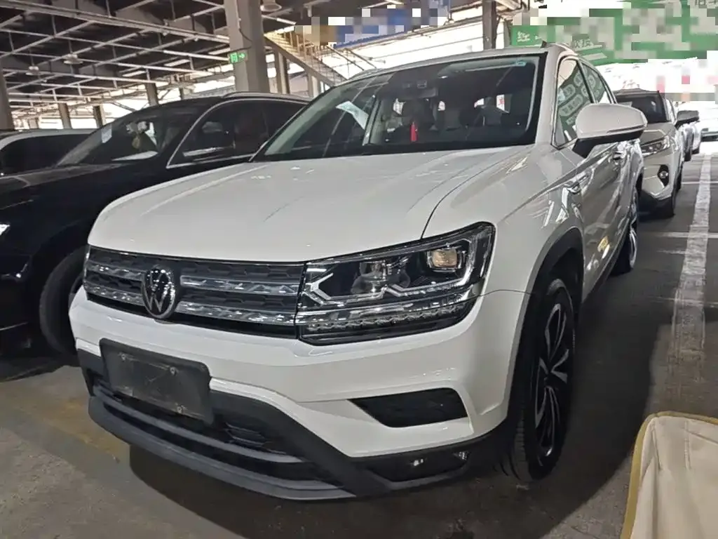 Volkswagen Tharu