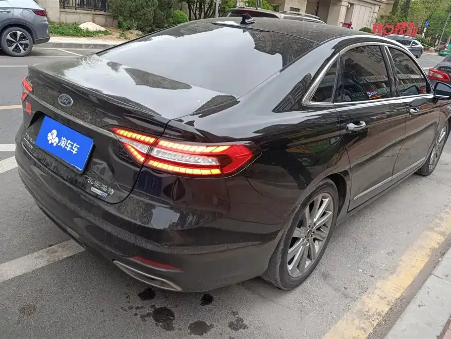 Ford Taurus 2021 из CN, фото 10