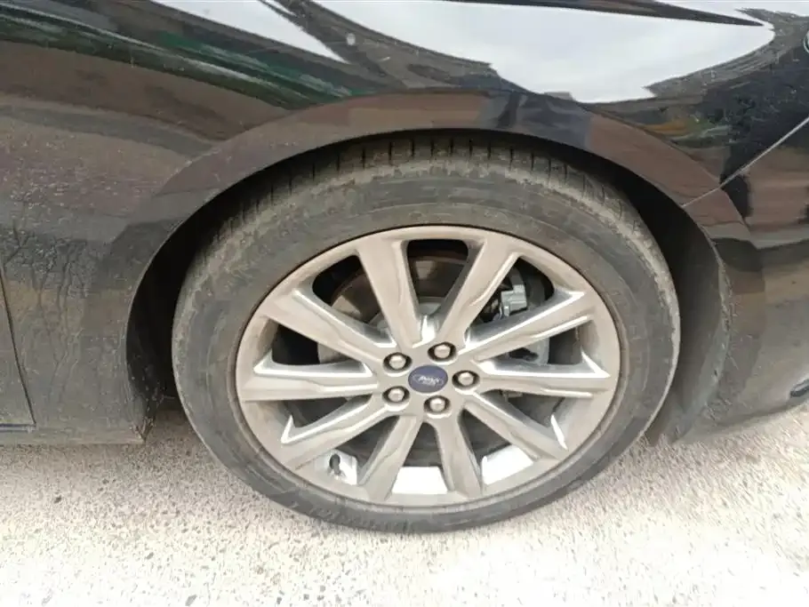 Ford Taurus 2021 из CN, фото 9