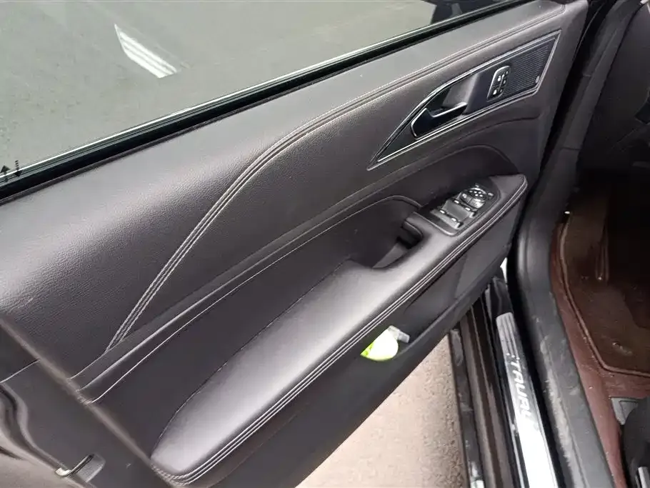 Ford Taurus 2021 из CN, фото 2