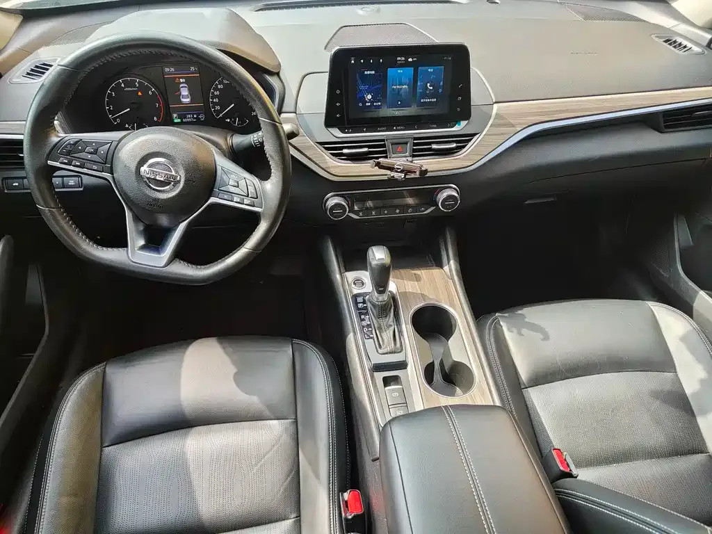 Nissan Teana 2021 из CN, фото 4
