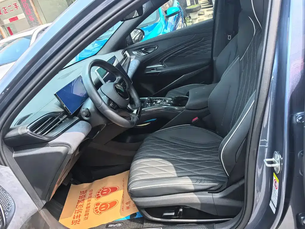 BYD Seal — фото 4