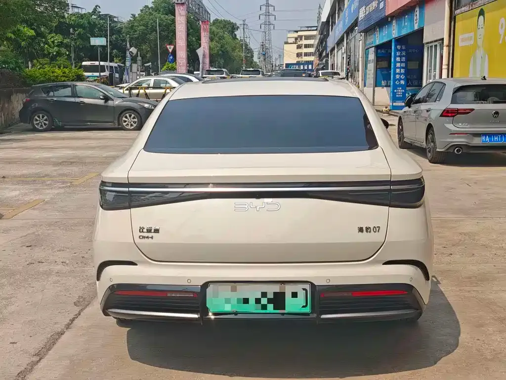 BYD Seal 07 DM-i 2024 из CN, фото 6