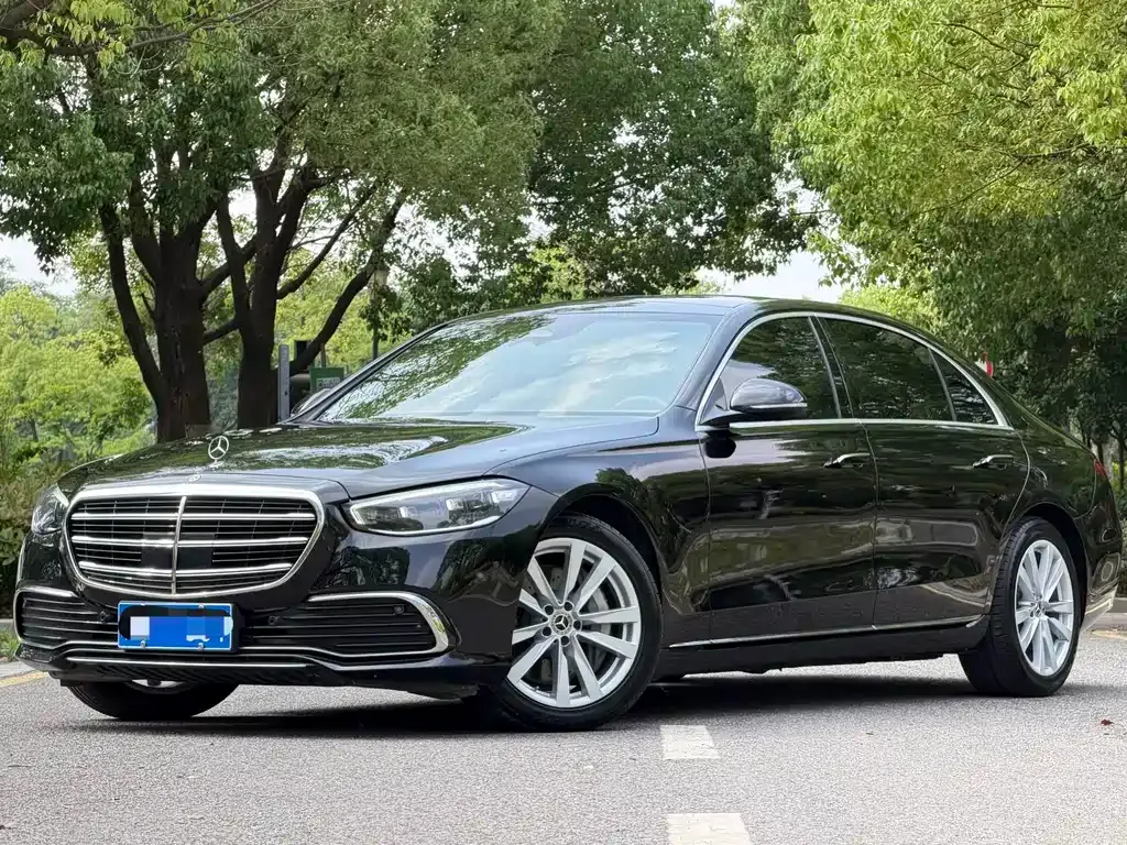 Mercedes-Benz S-Class — фото 1