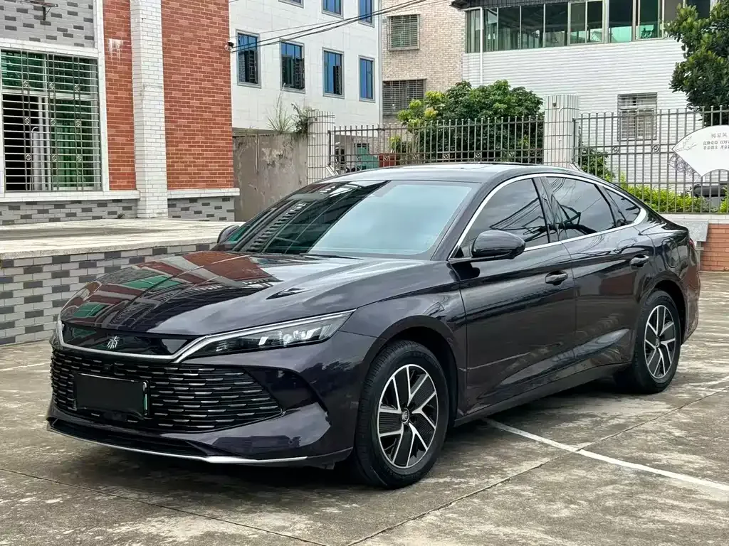 BYD Qin L — фото 1