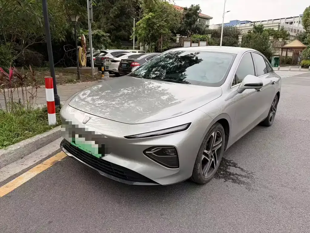 Roewe D7