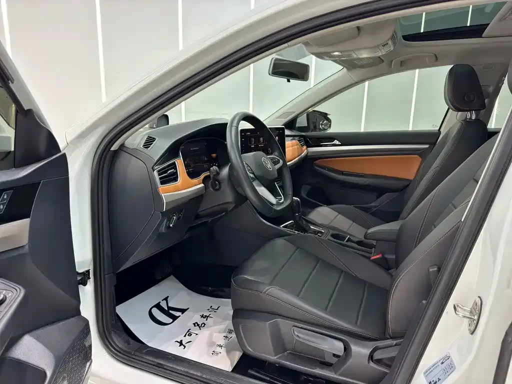 Volkswagen Bora 2023 из CN, фото 10