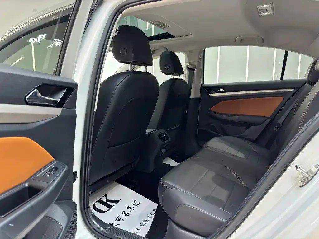 Volkswagen Bora 2023 из CN, фото 3