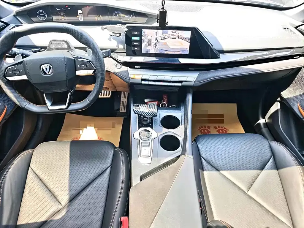 Changan UNI-V — фото 3