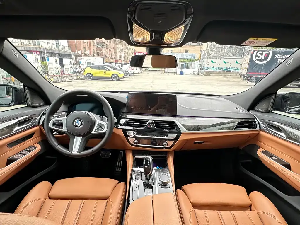 BMW 6 Series GT 2022 из CN, фото 2