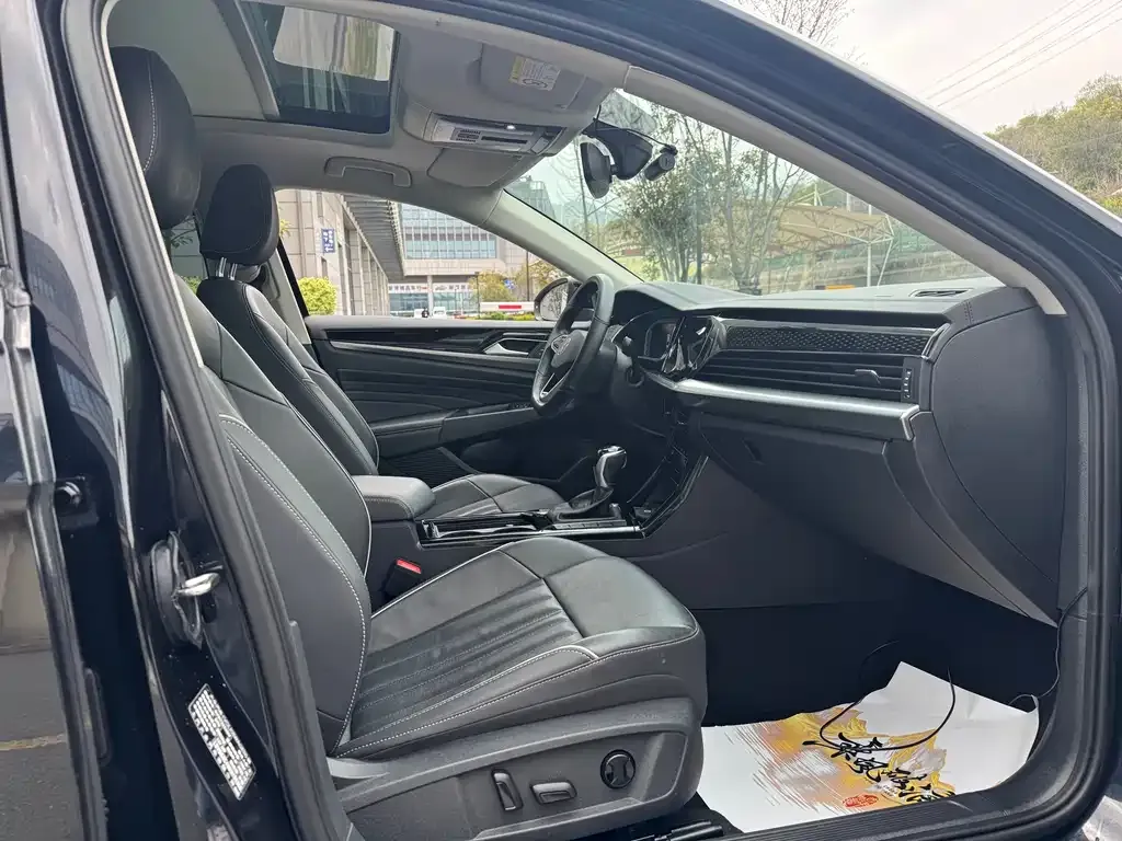 Volkswagen Passat — фото 6