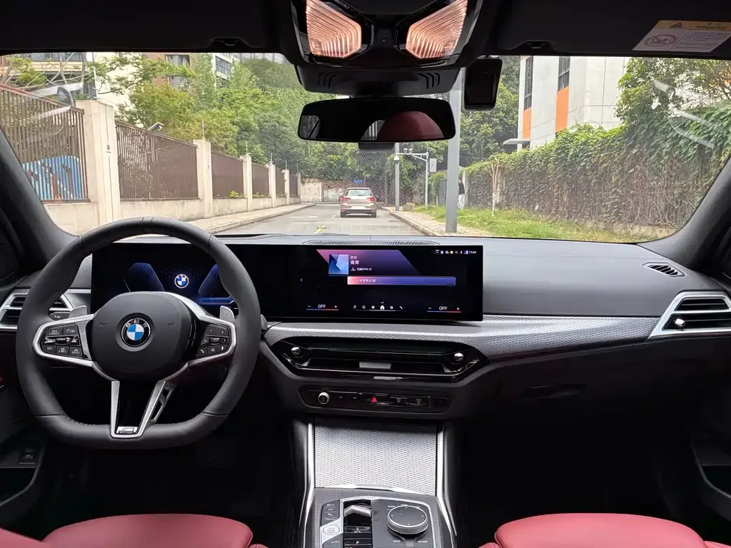 BMW 3 Series 2026 из CN, фото 2