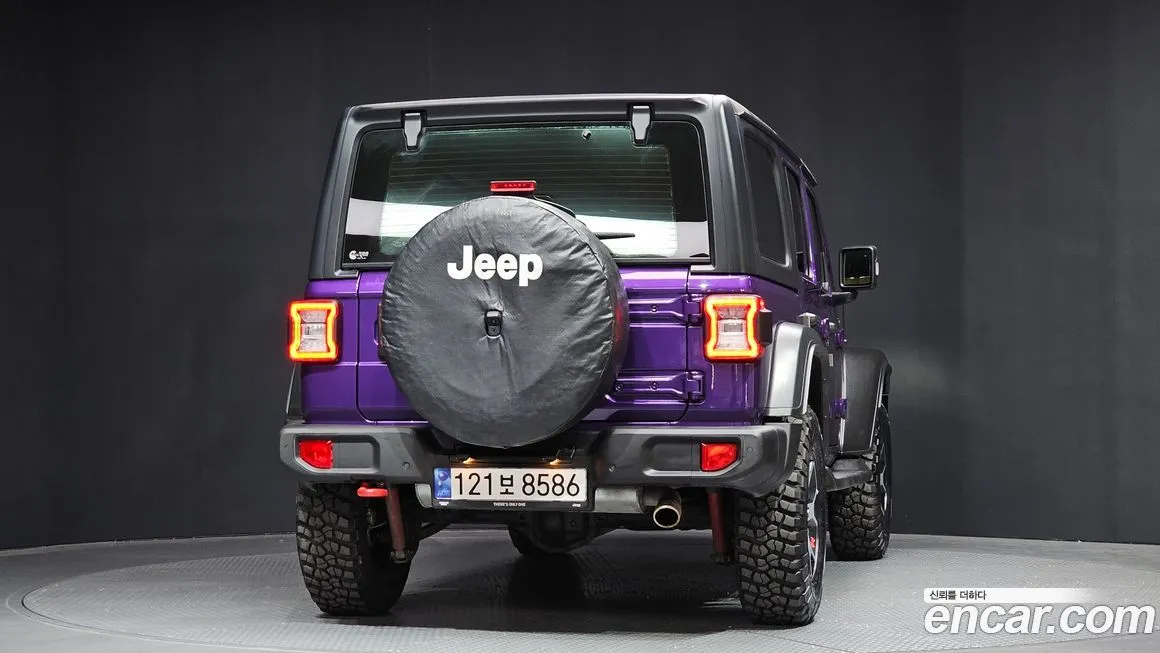 Jeep Wrangler 2023 из KR, фото 5