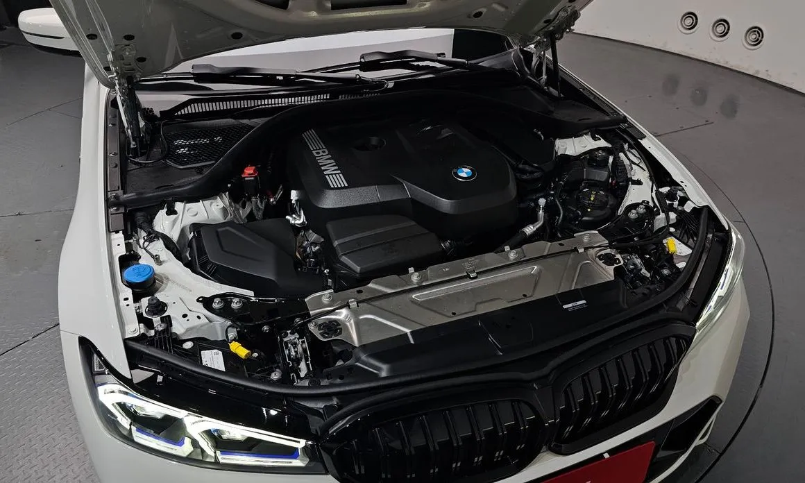 BMW 3-Series 2025 из KR, фото 10