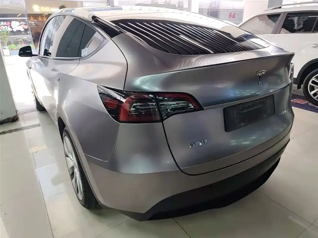 Tesla Model Y — фото 7