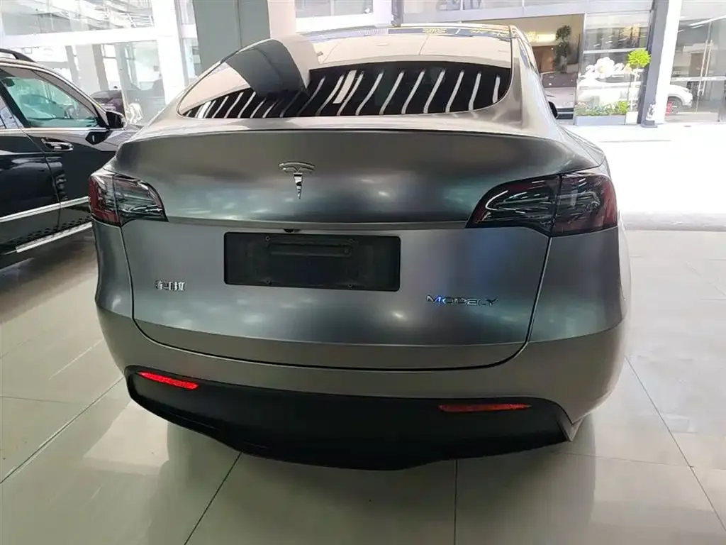 Tesla Model Y — фото 4