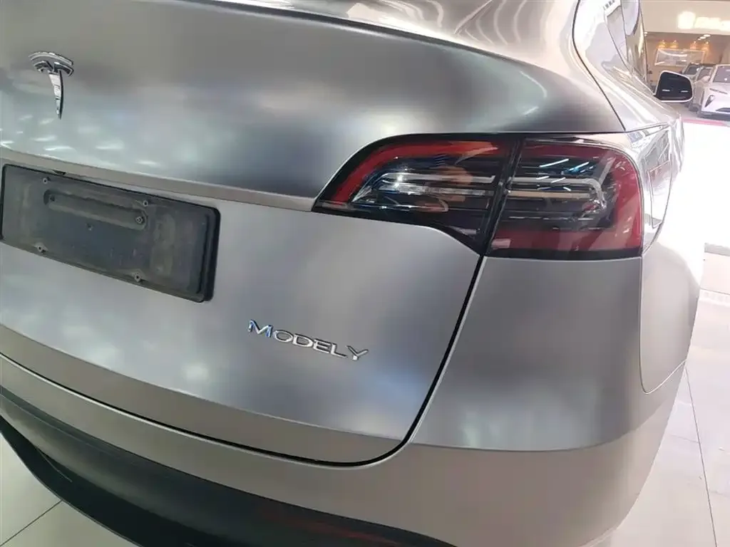 Tesla Model Y — фото 2