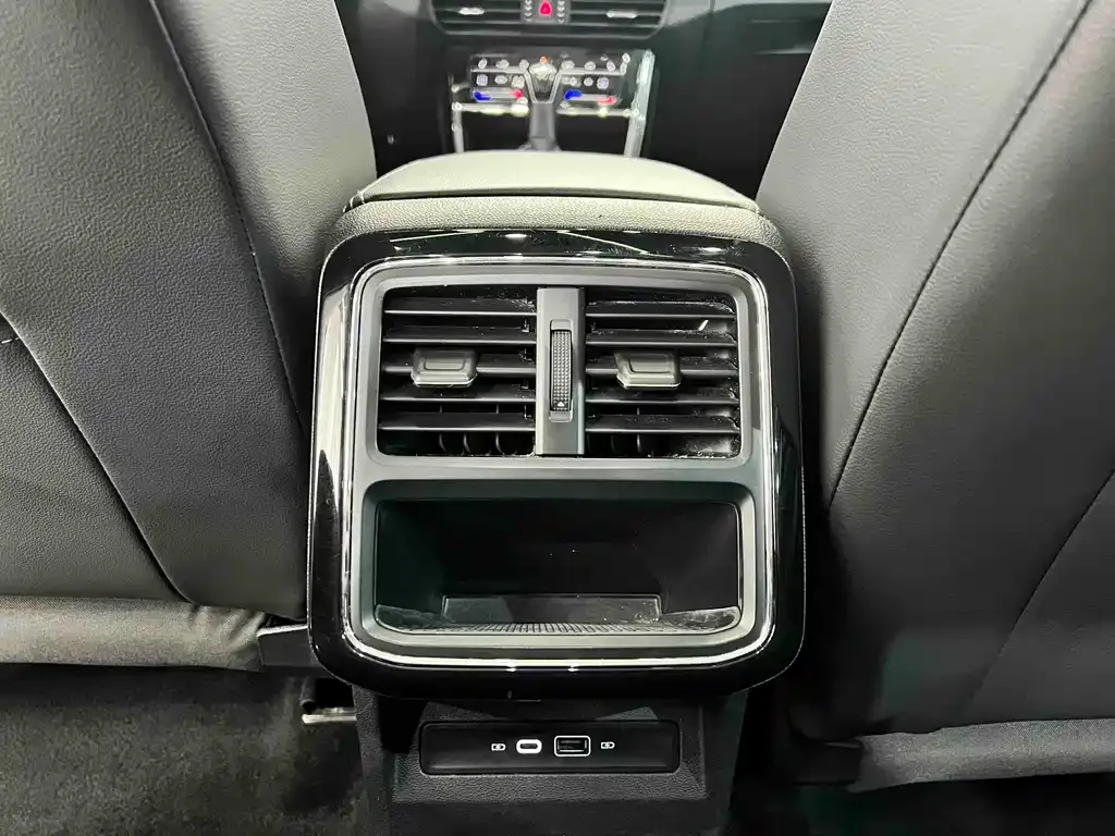 Volkswagen Passat — фото 10