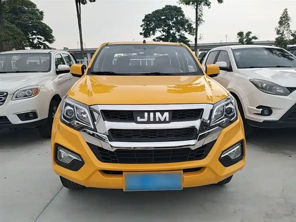 Isuzu RE-MAX 2023 из CN, фото 2