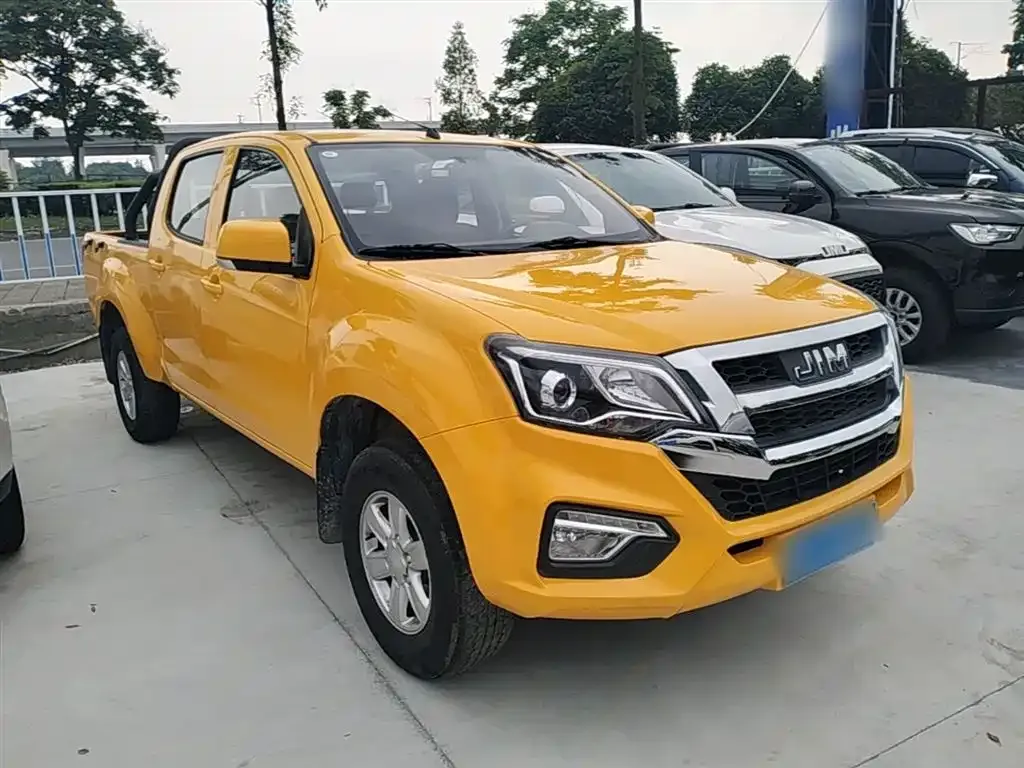 Isuzu RE-MAX 2023 из CN, фото 8