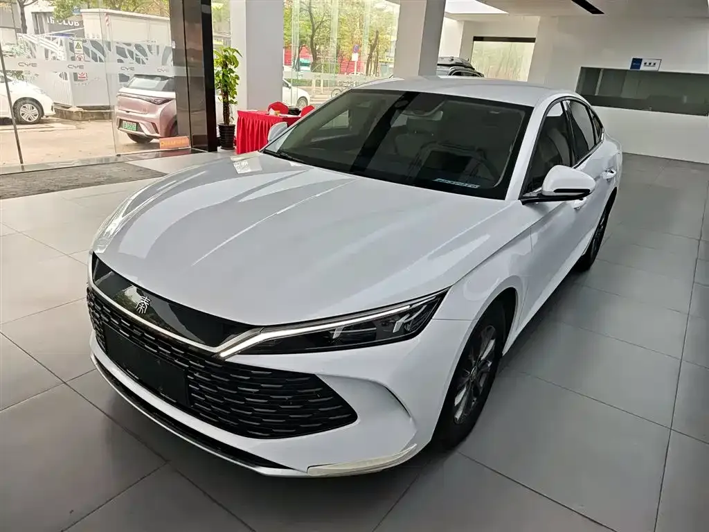 BYD Qin L — фото 1