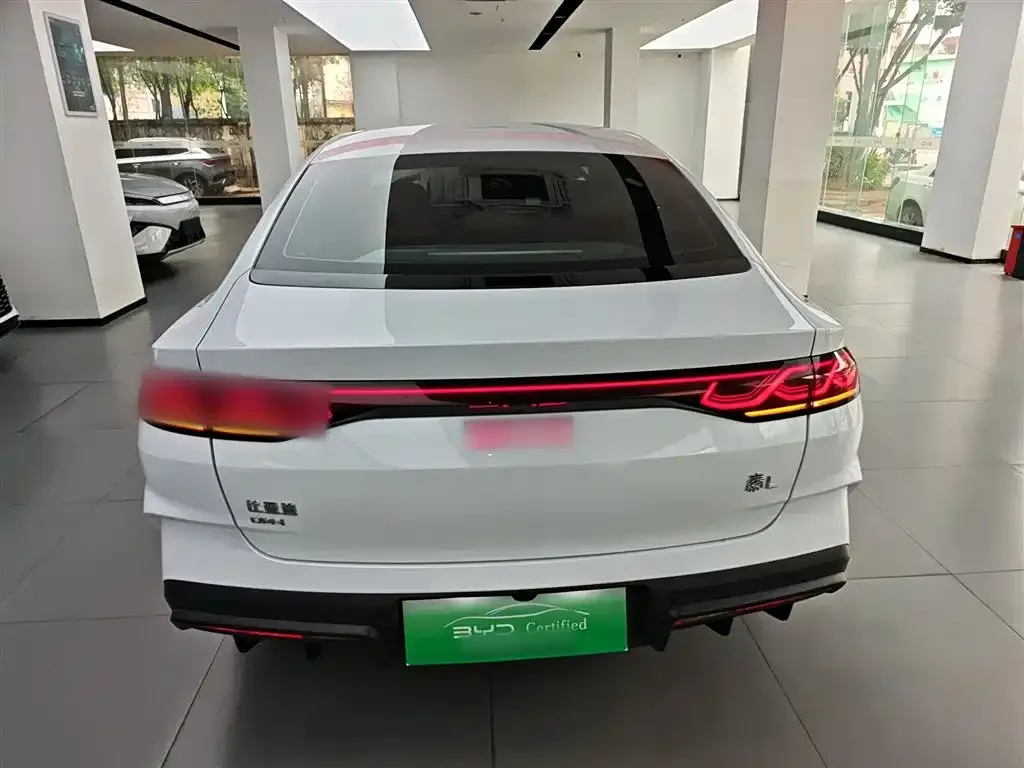 BYD Qin L — фото 7