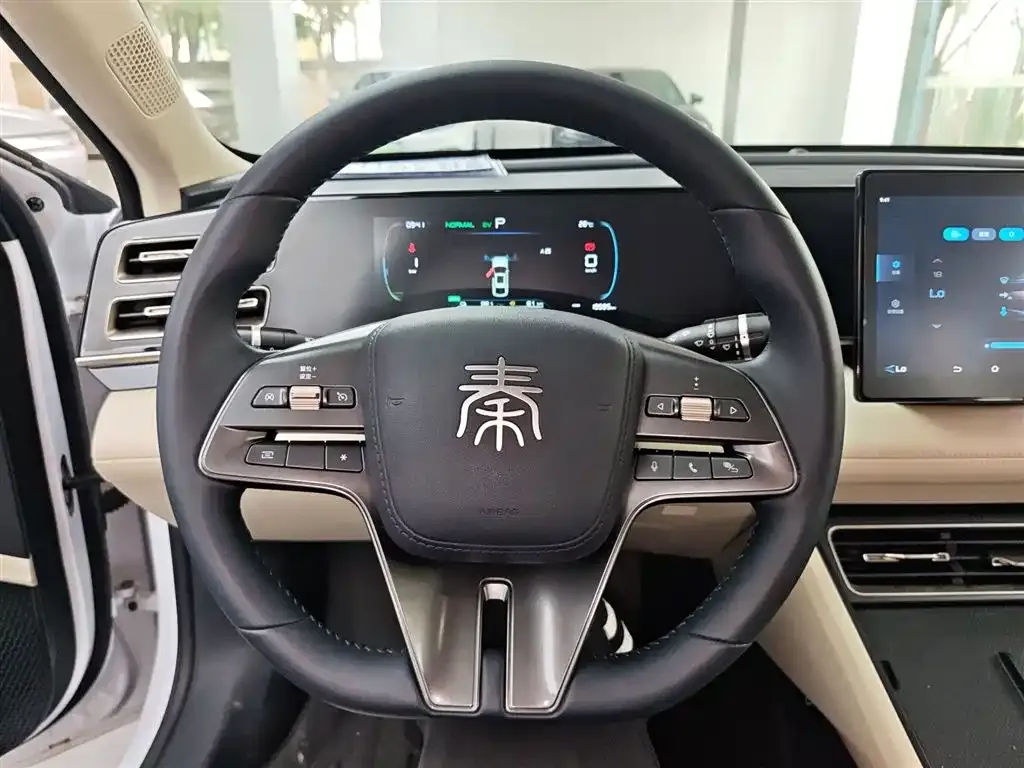 BYD Qin L — фото 8