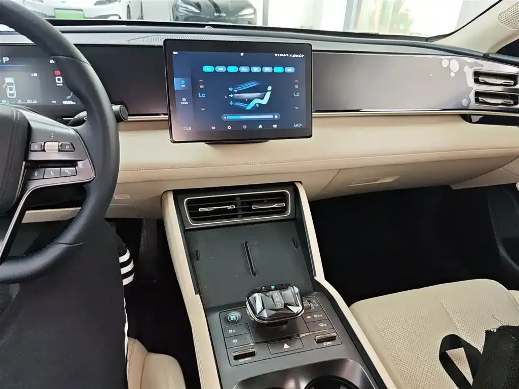 BYD Qin L — фото 2