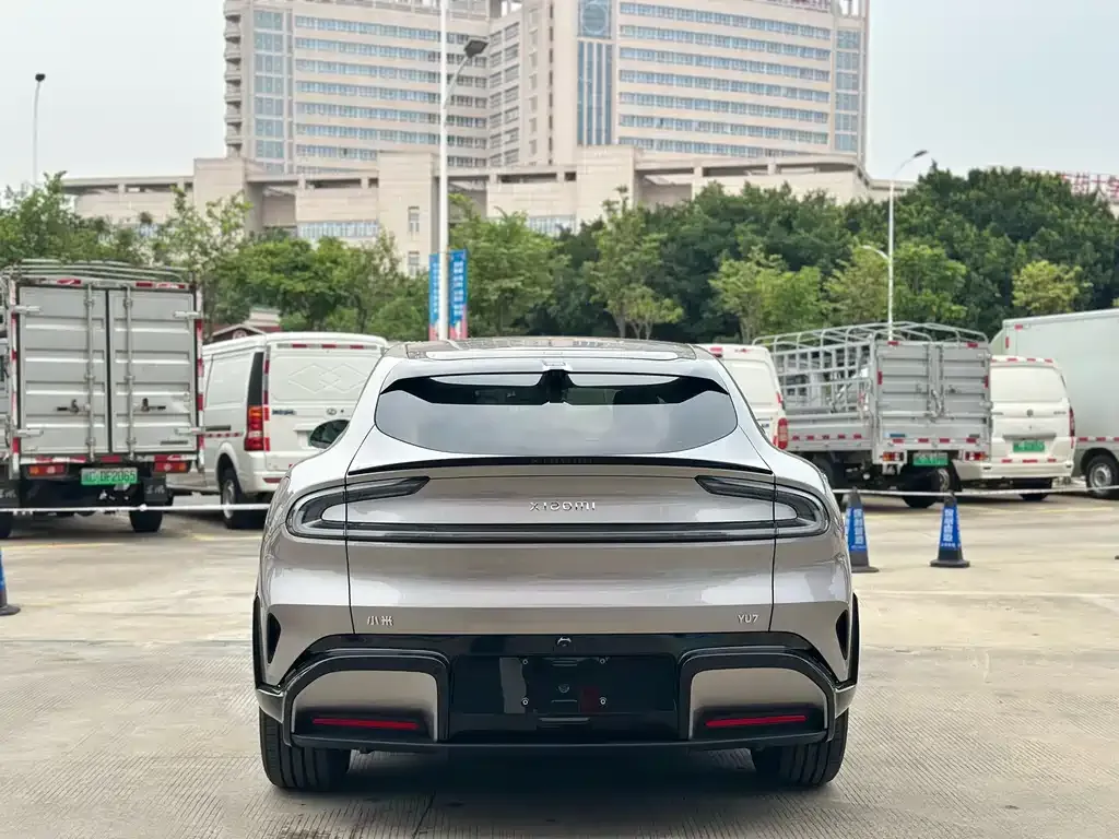 Xiaomi YU7 — фото 8