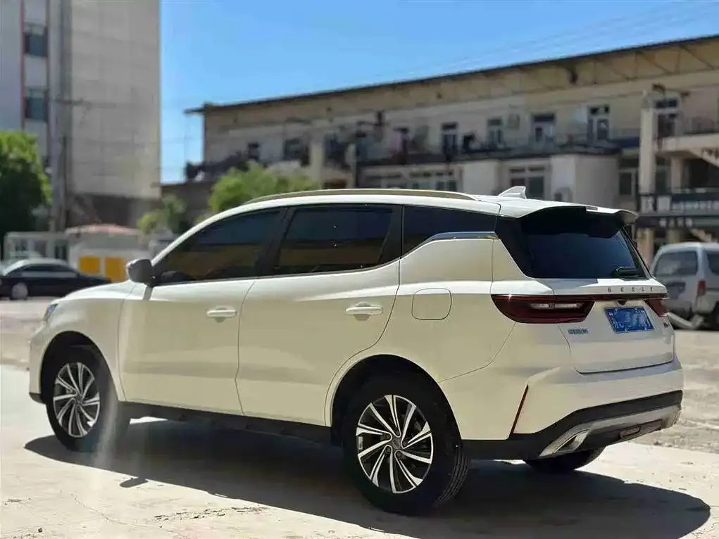 Geely Vision X6 — фото 8