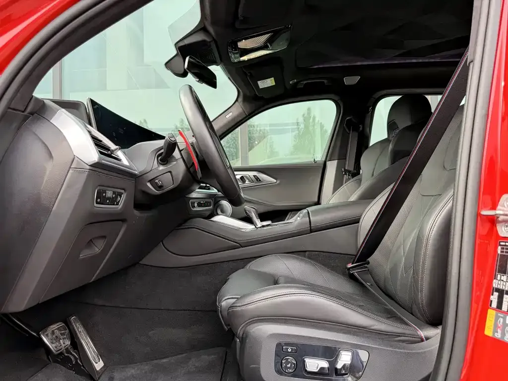 BMW XM — фото 7